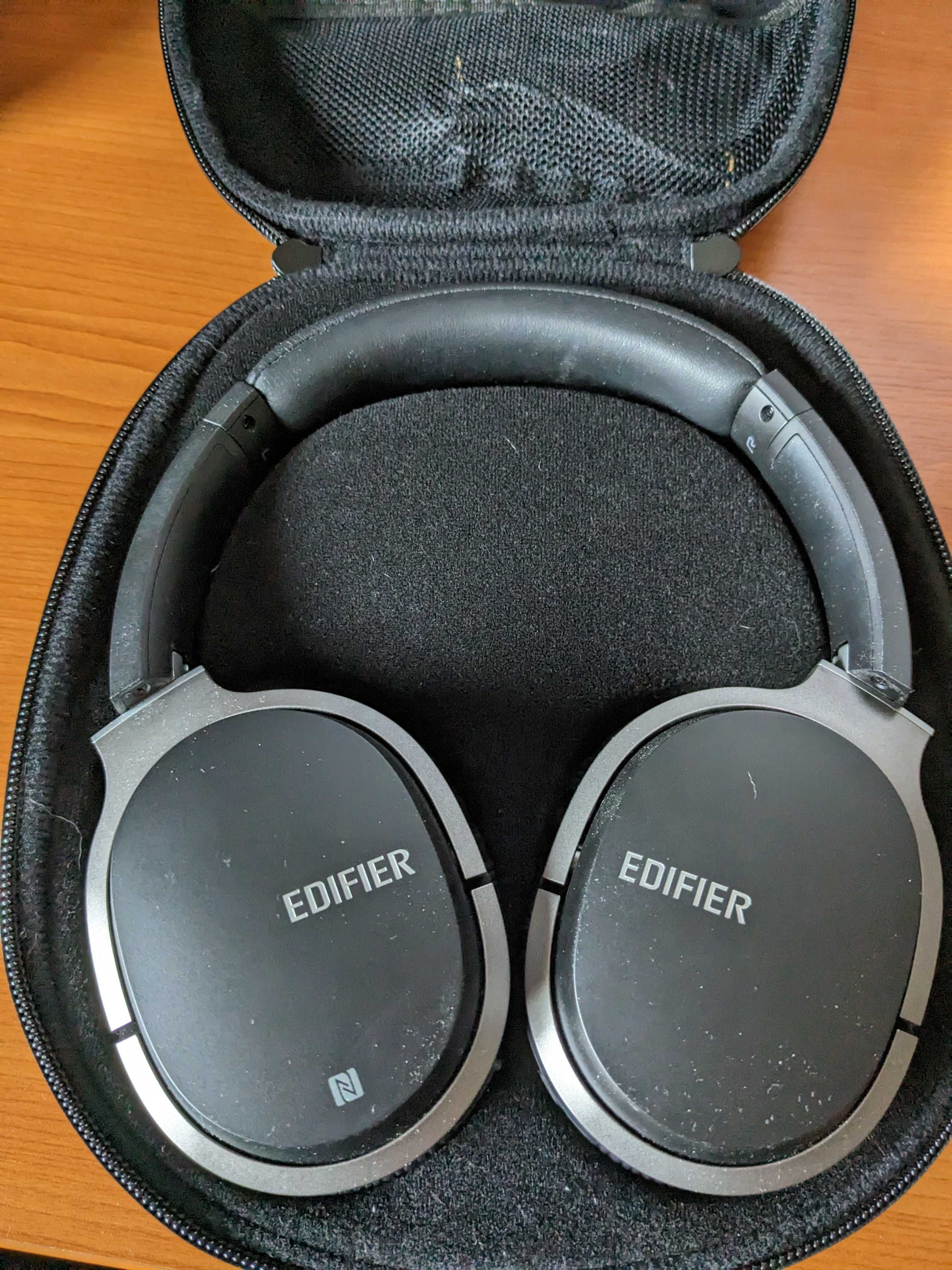 Bluetooth слушалки Edifier W830BT - черни