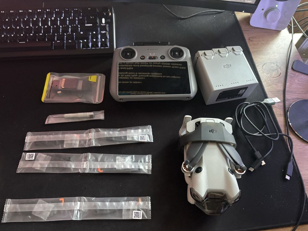 DJI mini 4 pro fly more combo с подарък 256GB sd card!