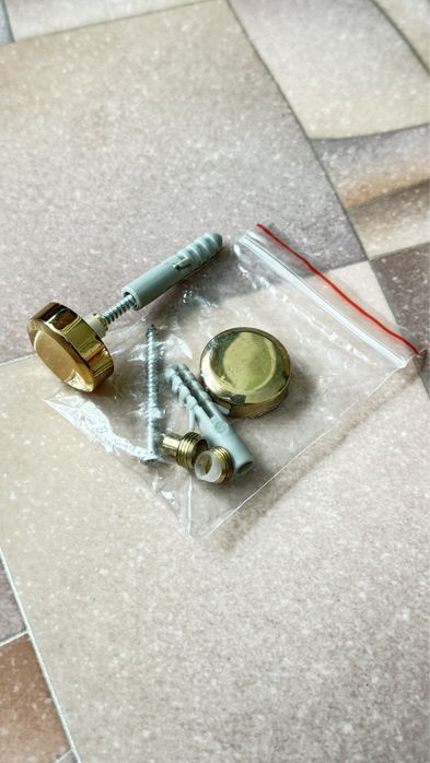 Крепление для зеркал и стекла