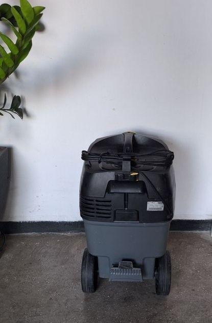 Aspirator umed-uscat Karcher NT 35/1 Ap