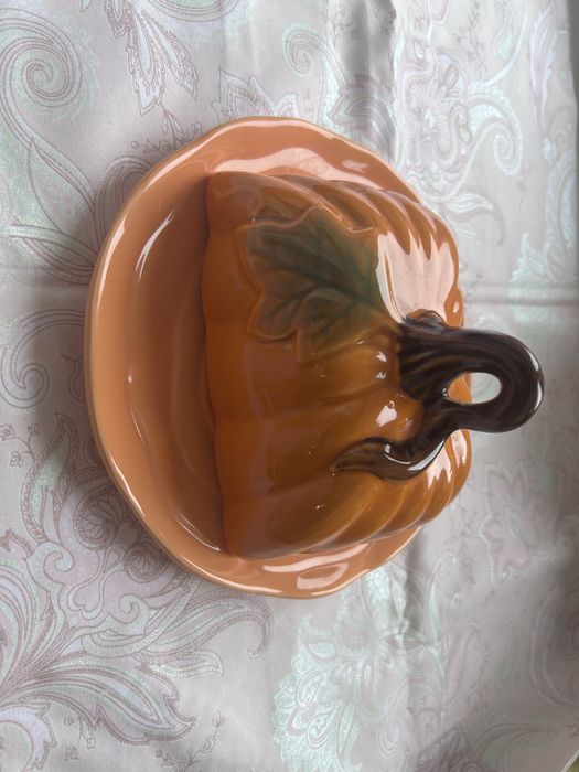 Продам маслёнку керамика