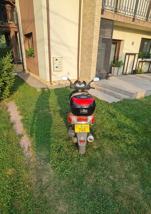 Vând scuter 50cc