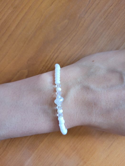 Ръчно плетени гривни