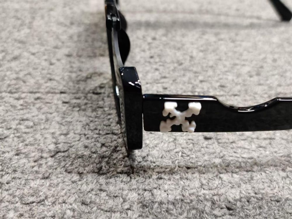 ochelari off white