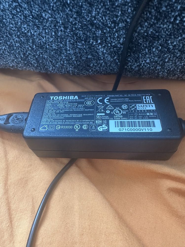 Toshiba Satellite L50-C-23N 1TB 4gb Ram