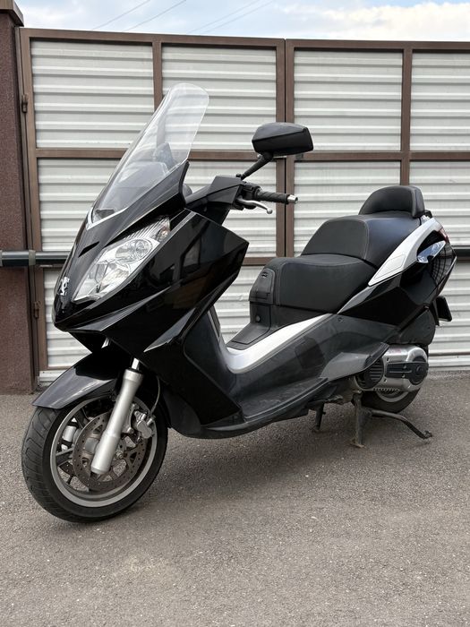 Scuter motocicleta peugeot satelis 400