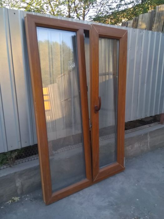 Продам пластиковое окно