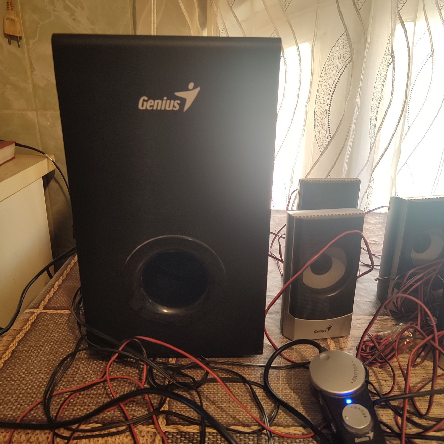 Boxe 5+1 , sistem audio Genius