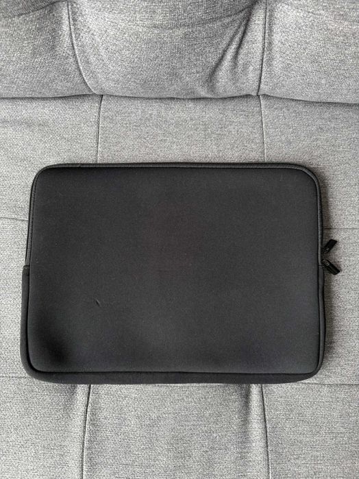 Нов черен калъф за лаптоп размер: 34 cm X 26 cm