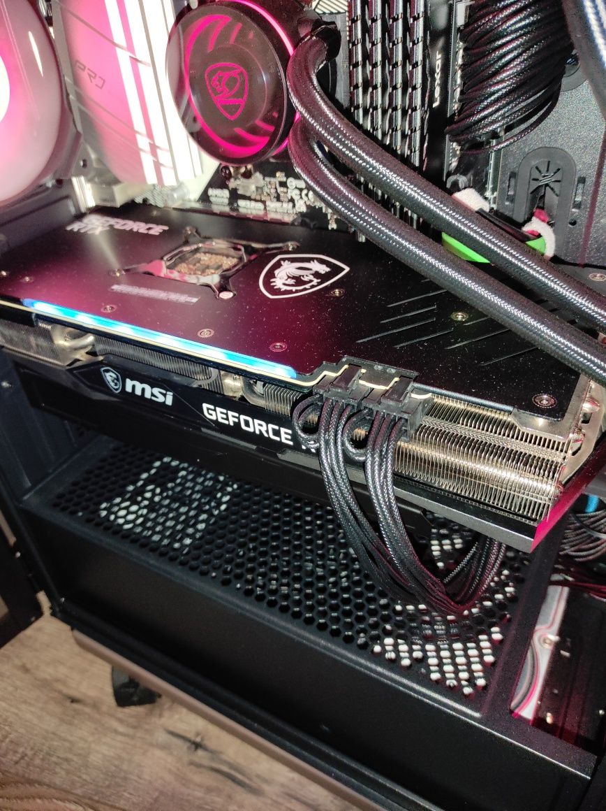 Видео карта MSI Gaming Trio 3060ti
