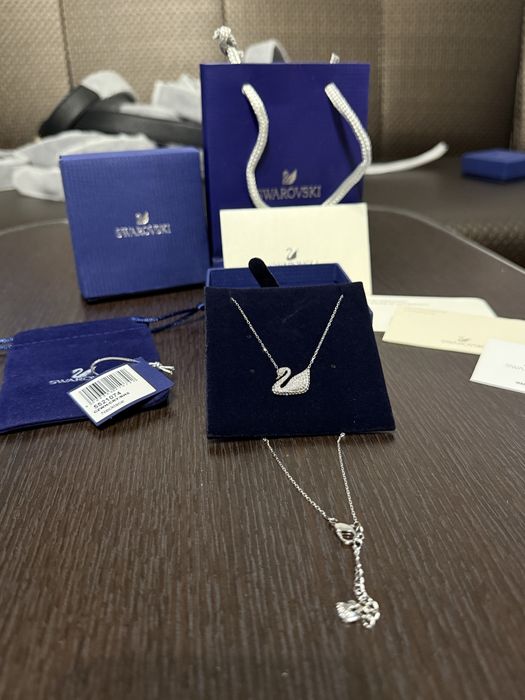 Lantisor Swarovski Model Crystal Swan Nou