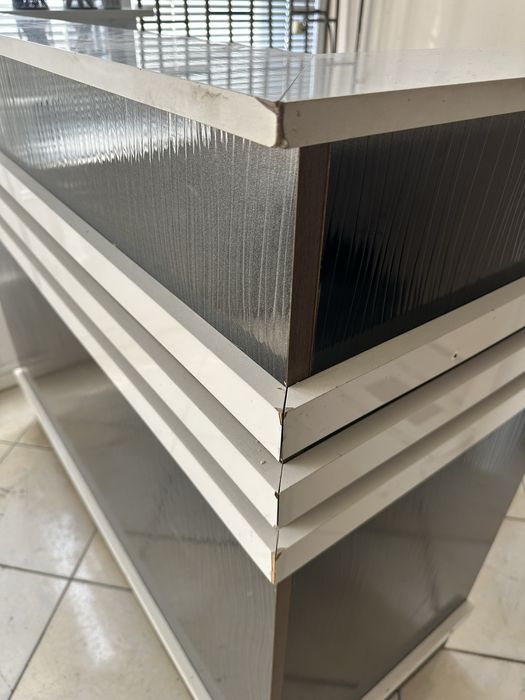 Столь для ретсепшн или магазинов касса