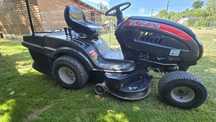 Tractoras tuns gazon/iarba MTD Blisar GN 175