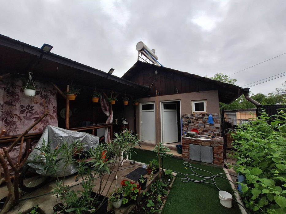 Casa 3 camere & bucatarie open-space de vinzare