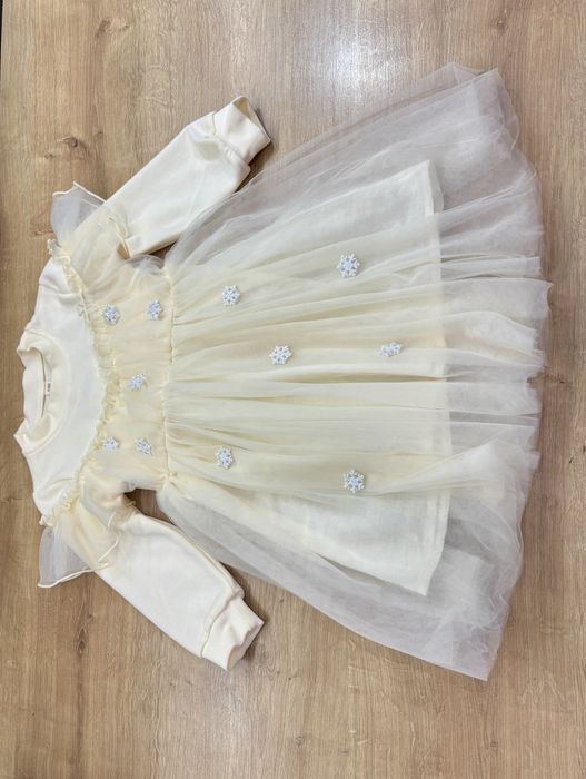 Rochita eleganta, marime 3-4 ani