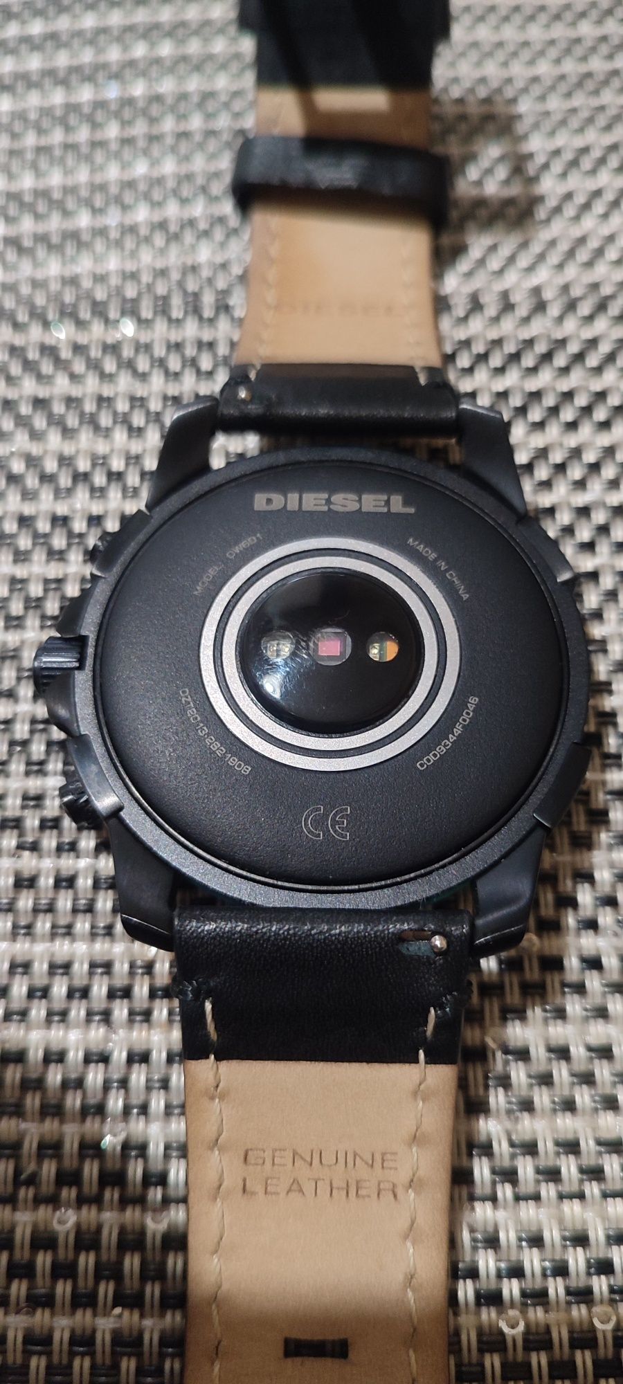 DIESEL FULL GUARD 2.5 smartwatch