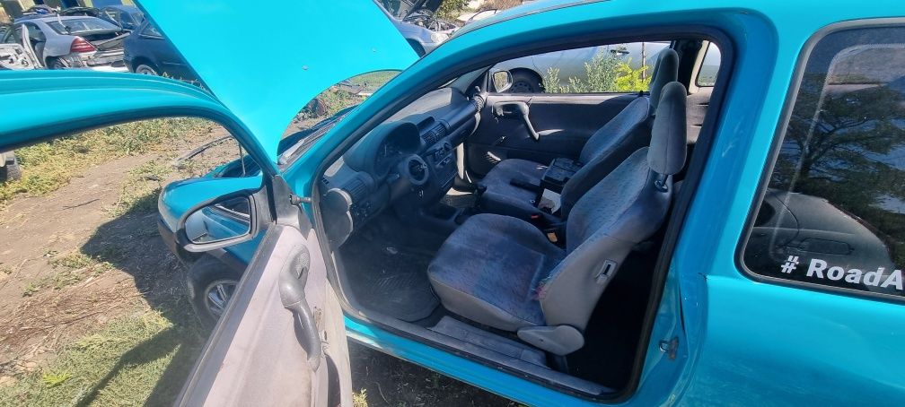 Opel corsa b  1.4 I на части