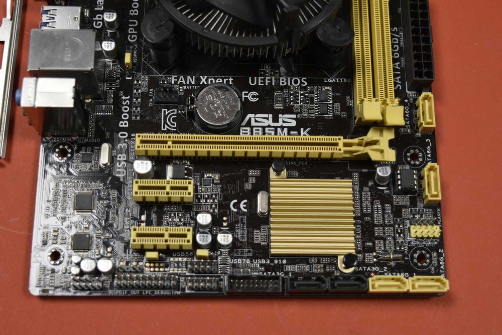 ASUS B85M-K + I5 4460 + CPU Cooler - 1150 сокет . Дъно и процесор.