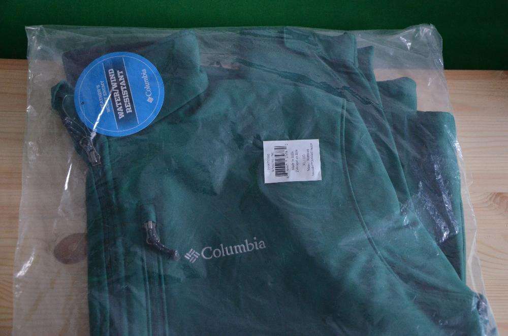 NOU! Jacheta softshell COLUMBIA