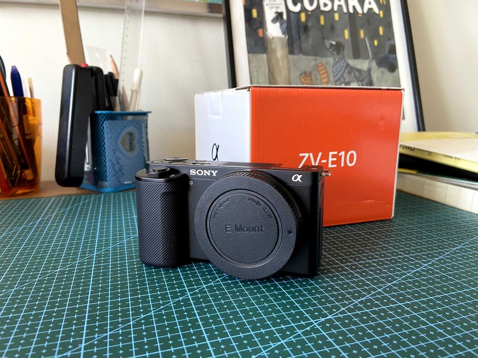 Камера Sony ZV-E10 (Body)