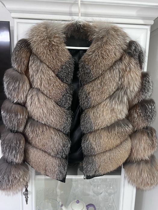 Vand Haina de Blana Noua