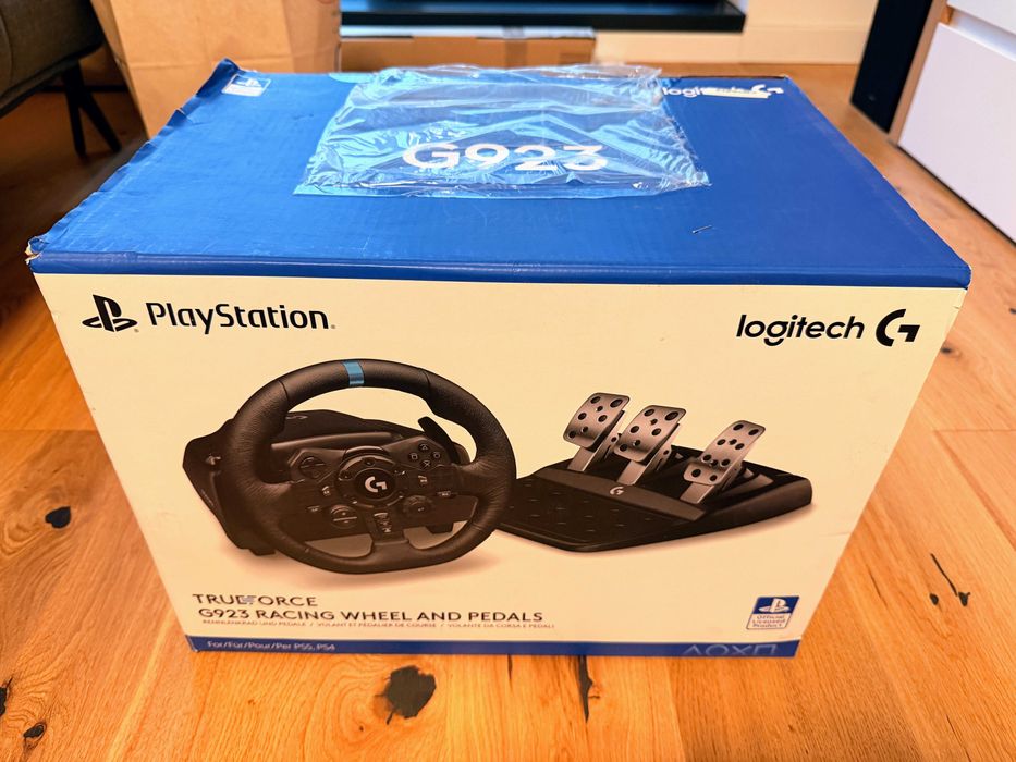 Logitech G923 – Volan Gaming + Pedale – PC / PlayStation / Xbox