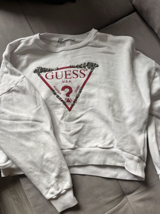 Клин и блуза на GUESS оригинални