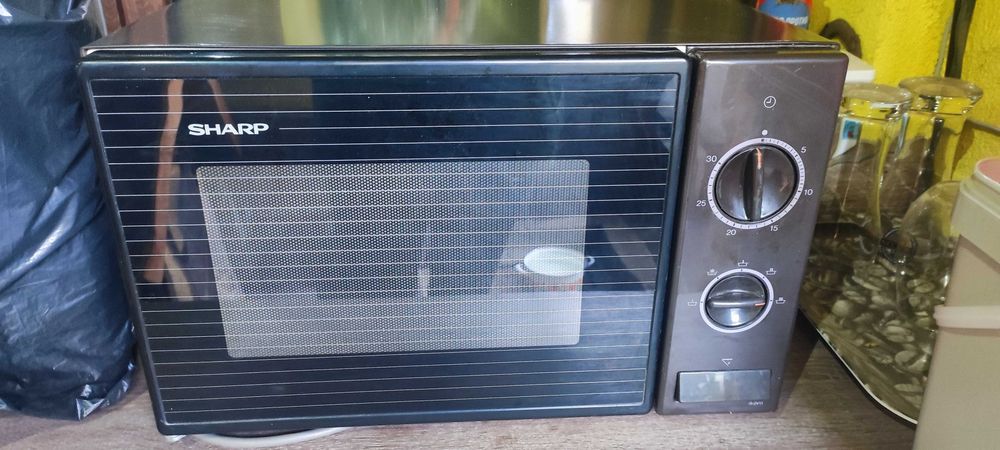 Микровълнова печка SHARP
