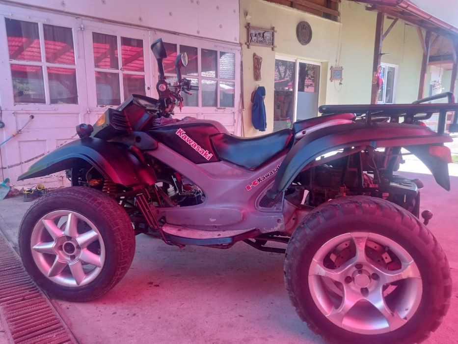 Vând ATV GSMOON 300 CC/motor linhai (planetara defect a)