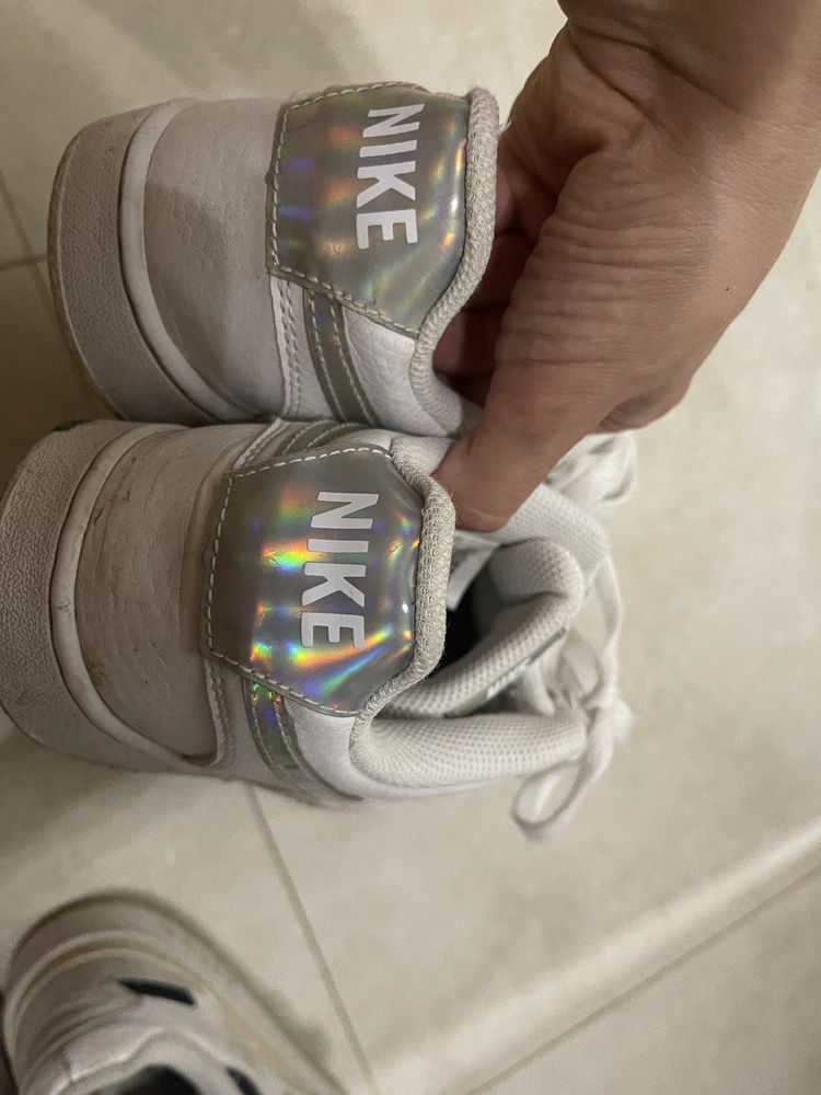 Подарявам оригинални маратонки Nike 39 номер