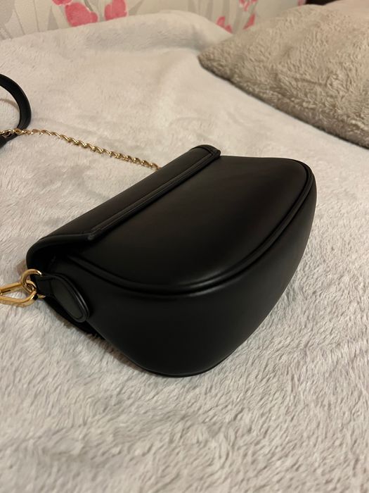 Чанти Michael Kors, Guess, Steve Madden