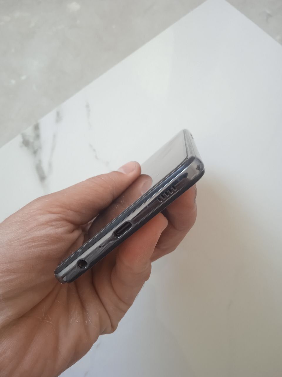Samsung a72 8/128gb xotira