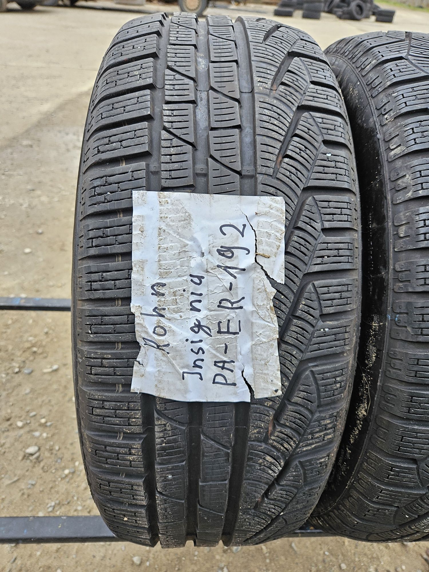Vând anvelope m+s  225/55/17 225/55r17 PIRELLI