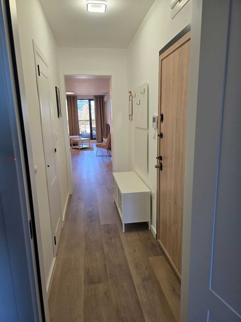 Дава се под наем Двустаен апартамент в София, Център - 63 кв.м за 1000 € - Снимка #11