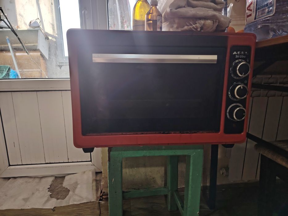 Духовка Asel работает мощный