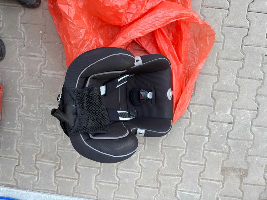 Детско столче Merecedes Benz DUO plus с ISOFIX