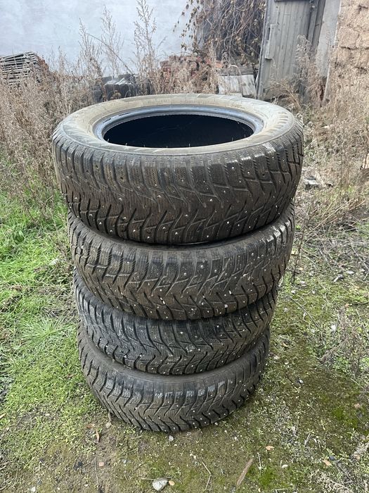 Шипованная зимняя резина на 16