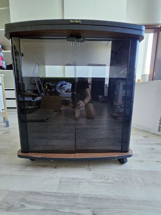 Секции  шкаф  скринове