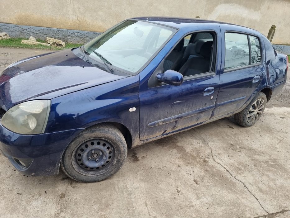 Dezmembrez renault symbol  1.4 benzina