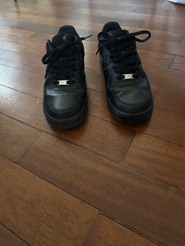 Nike Air Force 1 и Nike Air Uptempo