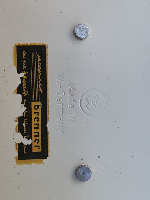 Месомелачка, огледало, касичка, статуетка