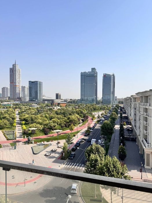 СРОЧНО!ПРОДАЁТСЯ КВАРТИРА 5/8/8 в Tashkent City 
Ж/К Gardens Residence