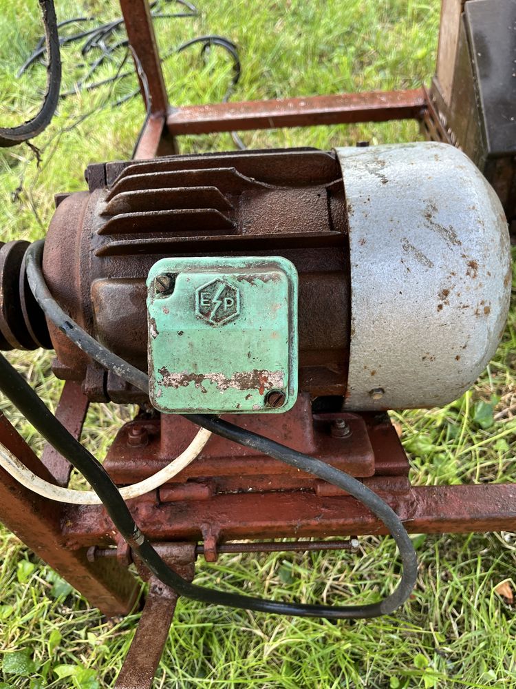 Circular lemne glisant, motor Electroprecizia