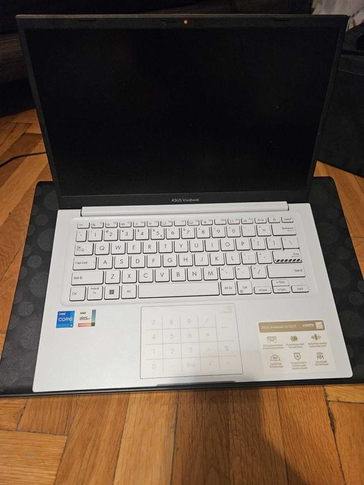 Suport laptop Ikea Brada 42x31 (Negru)