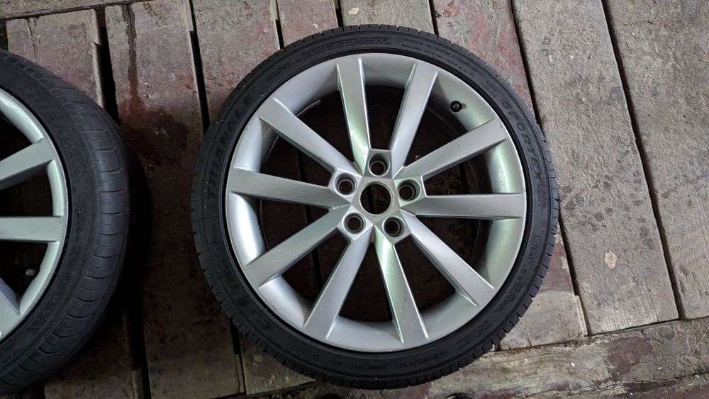 Set 4 cauciucuri cu jante aliaj  originale Skoda pe 225/40 R 18