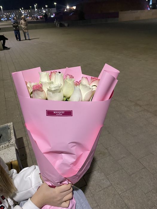 Букет Цветов розы 25 ш