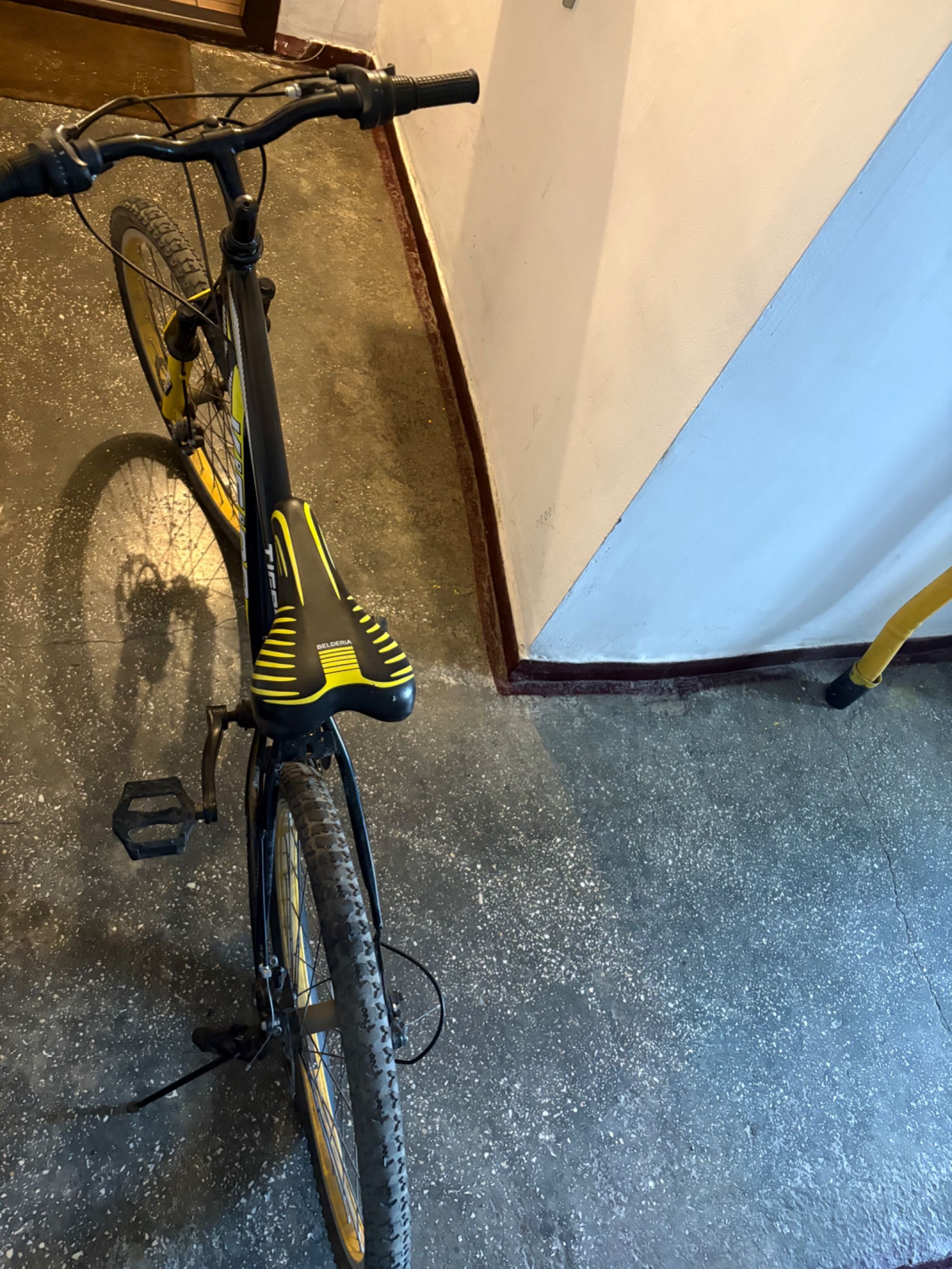 Bicicleta 21 viteze frane pe disc
