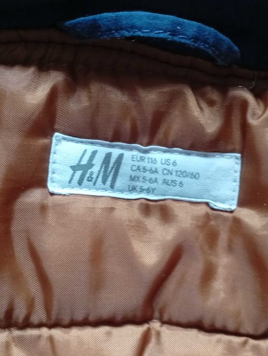 Ново H&M яке 116 см.