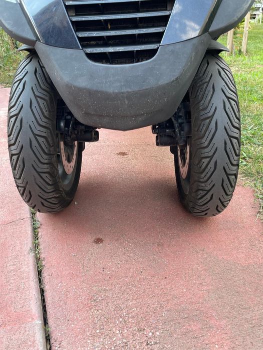 Moto Piaggio MP3