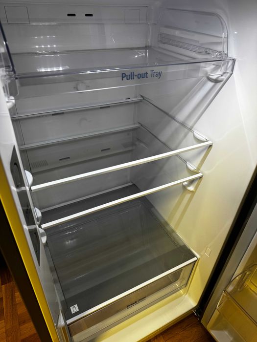 Хладилник с горен фризер LG GTBV38PZGKD - 172 см